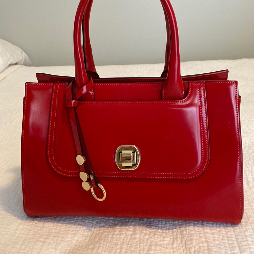 NWOT Asia Bellucci Made in Italy Paten leather
Leather satchel